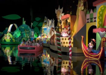 Disney adicionando um novo verso final a "It It's A Small World" na Disneyland Ride