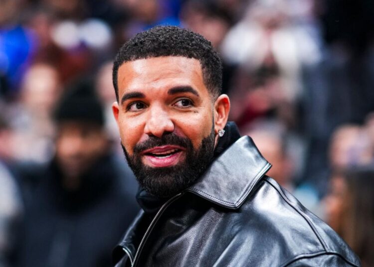 Drake aborda o rap de carne na nova música 'Gimme A Hug'