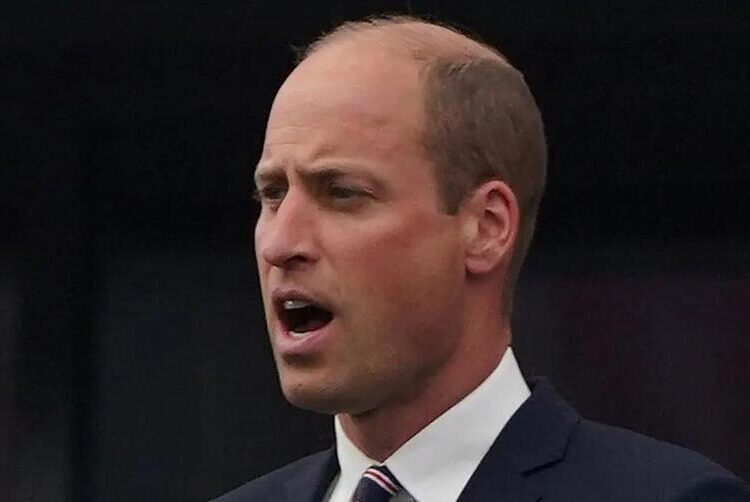 EXCLUSIVO: CHOGO DE CABER DO PRINCE WILLIAM-Royal 'Set for Top-to-Bottom Examination' After Pilot Pal morto por doença depois de gastar anos inalando a fumaça de helicóptero tóxico