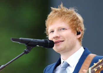 Ed Sheeran diz que tinha permissão para Busk depois que a polícia interrompeu sua apresentação
