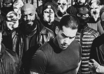 Enquanto eles queimam lançaram o novo single "Diálise" com videoclipe