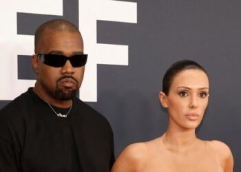 Entertainment News HOJE destaca em 4 de fevereiro de 2025: os amigos de Bianca Censori a chamam de 'participante disposto' em um golpe de vestido 'Naked' Grammys, reivindica Kanye West 'empoderando' ela