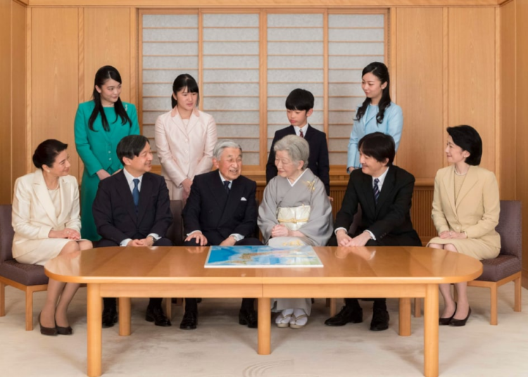 Esta lei é uma ameaça à família real do Japão, por que as princesas não podem herdar o trono?