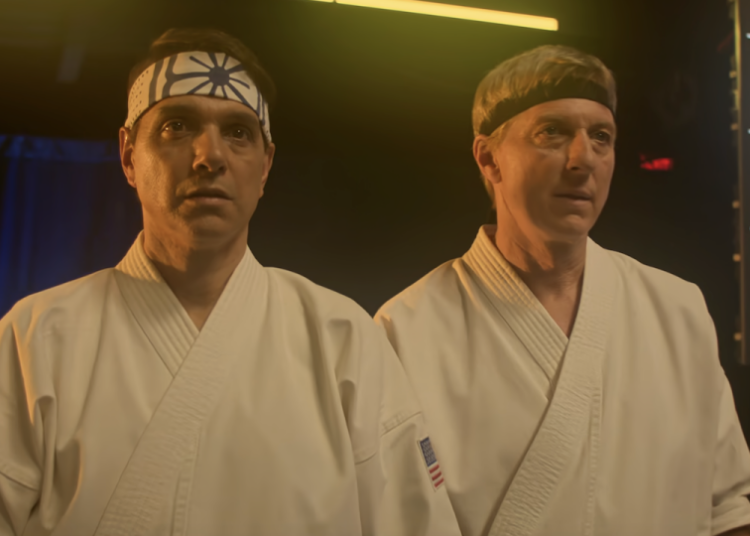 Eu assisti a todos os Cobra Kai para o final, e não estou surpreso com quem eu me conectei agora
