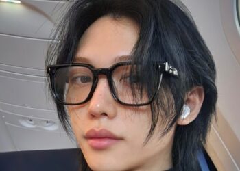 Felix de Stray Kids sofre fraturas em acidente de carro, para pular a reunião de fãs de domingo. Verifique os detalhes