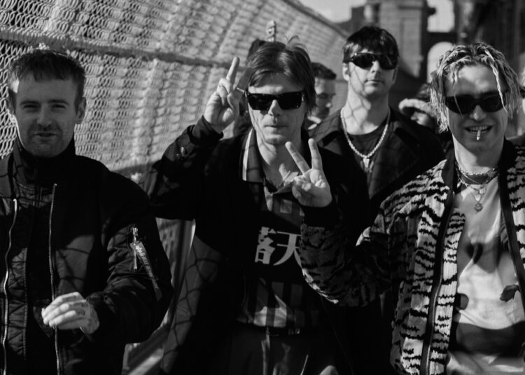 Fontaines DC Release Single "É incrível ser jovem"