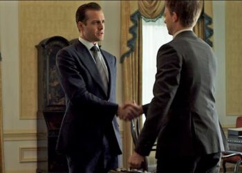 Gabriel Macht revela por que ele está voltando para "ternos la", apesar de pensar 'passamos tempo suficiente com Harvey'