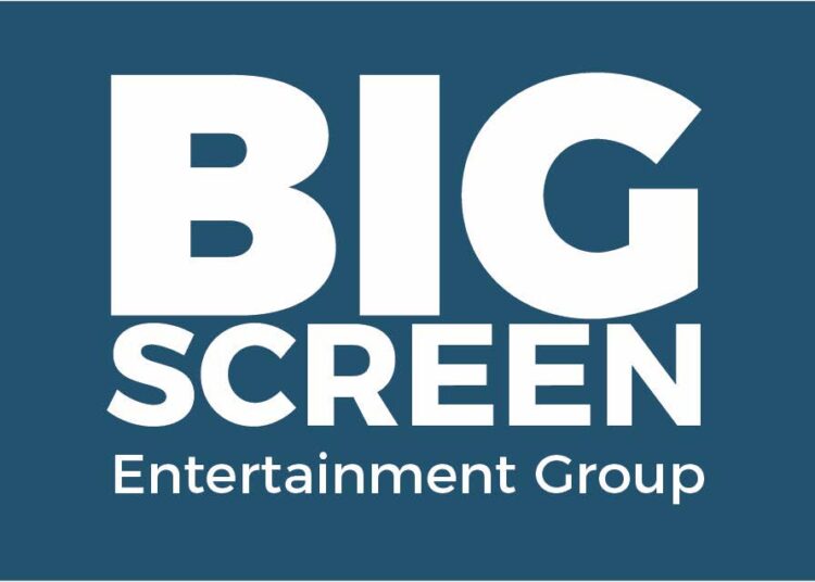 Grupo de entretenimento de tela grande joga o primeiro trailer e