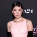 Halsey anuncia um novo single 'Safeword'