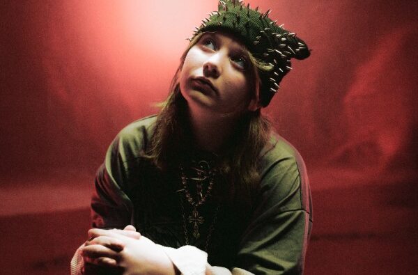 Harper lança um novo videoclipe para 'Thorn in My Side'