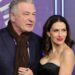 Hilaria Baldwin chama seu sotaque de 'normal' no TLC Show
