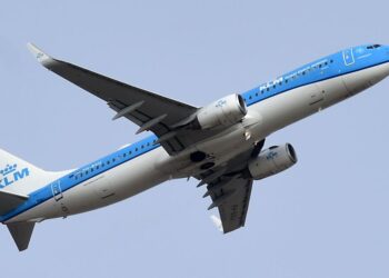 Horror como avião carregando real forçado a fazer pouso de emergência | Real | Notícias