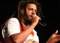 J. Cole compartilha que está "bloqueado" e trabalhando em novas músicas