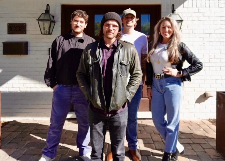 JOEL CROUSE INKS com Entertainment Electric Feel