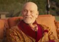 John Malkovich canta como estrela pop fictícia na música do Opus