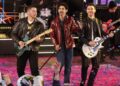 Jonas Brothers estabeleceu uma convenção de fã gratuita Jonascon em Nova Jersey