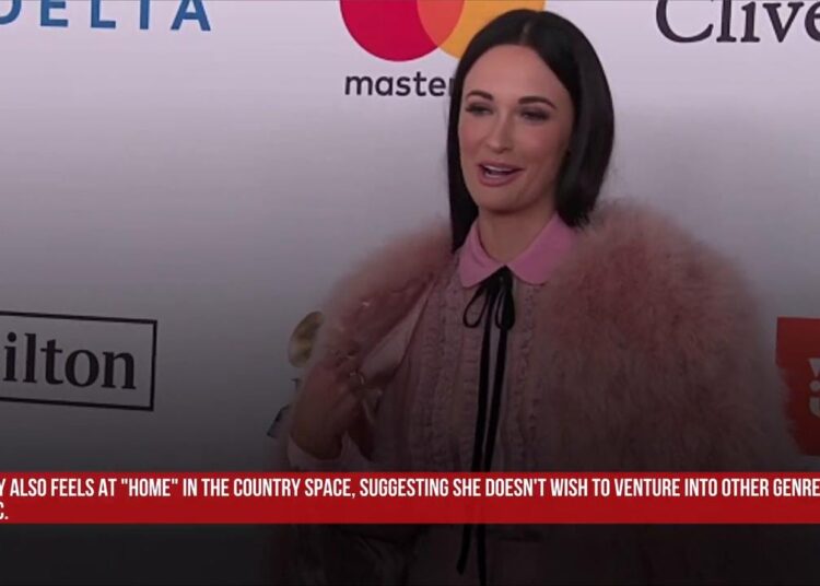 Kacey Musgraves Nashville Review: Destaques do Pinnacle Opener