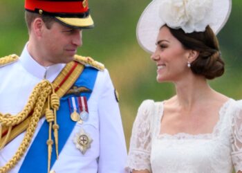 Kate Middleton e Prince William compartilham PDA raro para o Dia dos Namorados