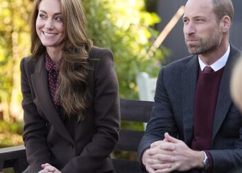 Kate Middleton e o príncipe William 'não estão tão interessados ​​na fama e celebridade que vem com' ser um real, afirma que o ex -assessor do casal