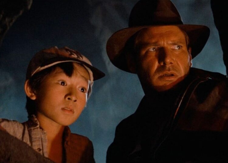 Ke Huy Quan lembra Harrison Ford o consolando no conjunto de 'Indiana Jones'