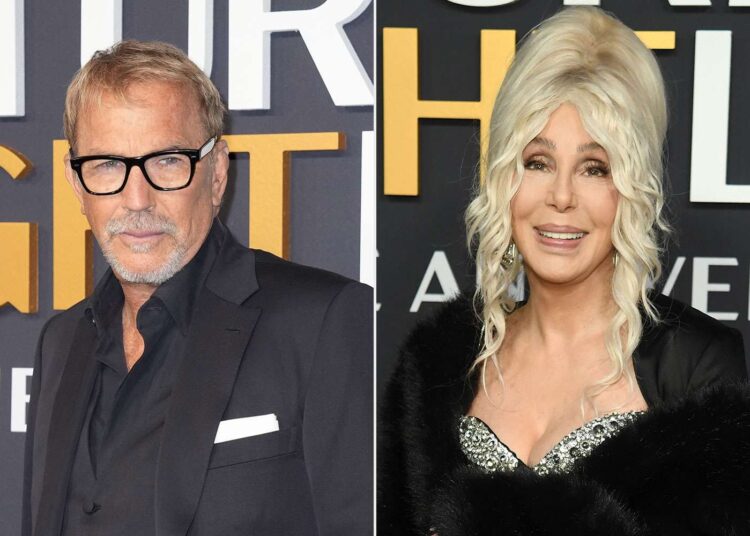 Kevin Costner fica ao lado de Cher em 'SNL50' após sua reação épica à sua apresentação recente