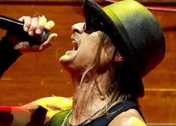 Kid Rock Storms Off Stage após Bizarre Public Meltdown