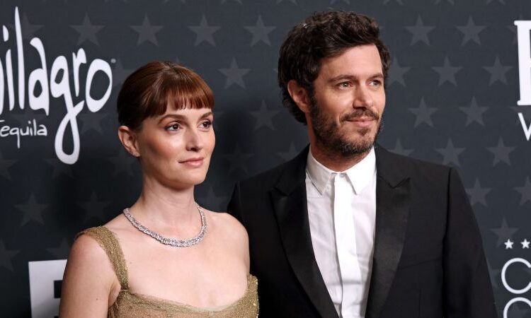 Leighton Meester está se juntando ao marido Adam Brody na segunda temporada de 'Ninguém quer isso'