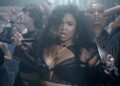 Lizzo deixa a primeira nova música em dois anos, enquanto revela a 'Nova Era' da música depois dessa controvérsia