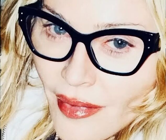 Madonna impulsiona os fãs selvagens confirmando novas músicas com sequela de um de seus álbuns mais icônicos