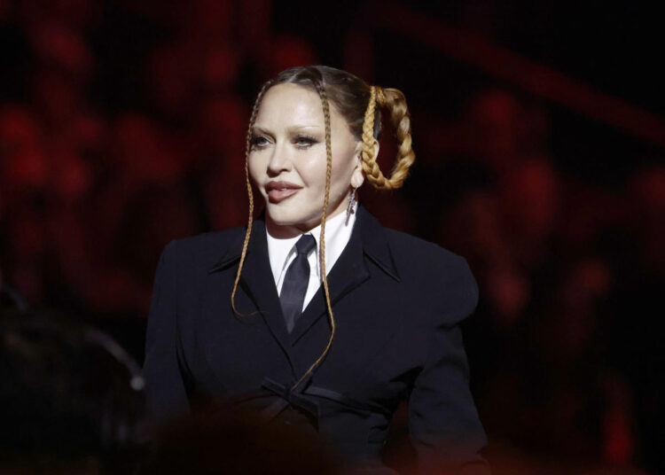 Madonna provoca nova música como uma sequência em potencial para 'Confissões na pista de dança'