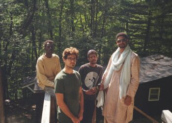 Mdou Moctar dá uma volta acústica no novo álbum de hinos socialmente relevantes para a África