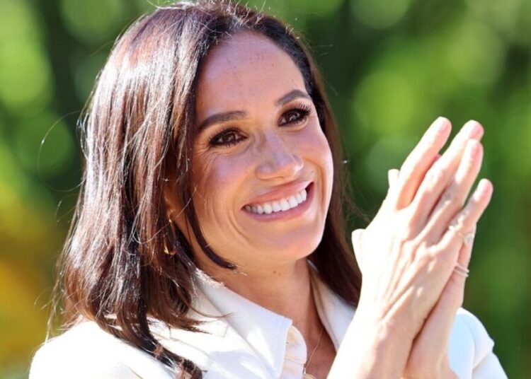 Meghan Markle tomou um gorjeta para fazer uma nova aparência de bomba | Real | Notícias