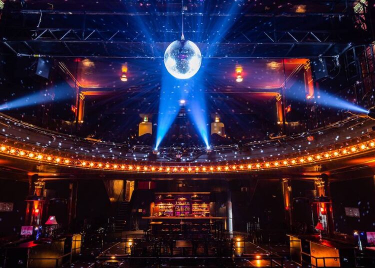 Montreal tem um novo programa de ajuda financeira para pequenos locais de música e cinemas independentes