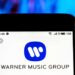 Música universal, a Warner Music estoca as licenças do New Spotify