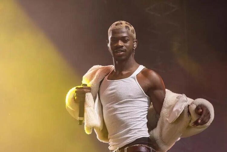 Mussive Music Star Sacks Sacks Manager After Singles Flop - em meio a 'enorme pressão' para produzir álbuns de sucesso e com os chefes 'desapontados' por sua saída
