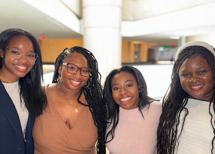 Novos alunos da Union AIDS Black Music Acesso aos recursos necessários - Vida no Caribe