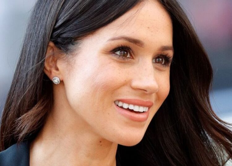 O 'Timing interessante' de Meghan Markle questionado depois que a Duquesa faz uma mudança "perceptível" | Real | Notícias
