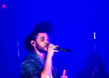 O Weeknd compartilha um novo vídeo cinematográfico “Cry for Me”