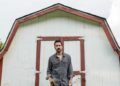 O álbum de Sean McConnell 'Skin' é uma demolição do eu