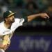 O arremessador veterano do Colorado Rockies assinou Scott Alexander para contrato de 1 ano