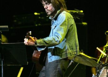 O cantor de bonecas de Nova York, David Johansen, em Brain Tumor Battle - Music News