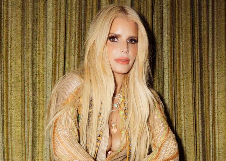 O 'coração de Jessica Simpson foi completamente quebrado' em meio a Split de Eric Johnson (exclusivo)