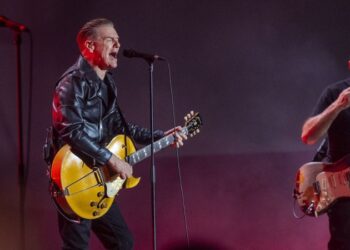 O esgoto Fatberg de 'Grease and Rags' força Bryan Adams a cancelar o show da Austrália