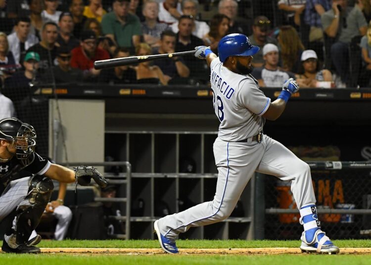 O ex -jogador do Royals retorna a Kansas City - mas não ao Royals