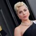 O mais recente single de Lady Gaga é tão grande que está ajudando sua música anterior a subir