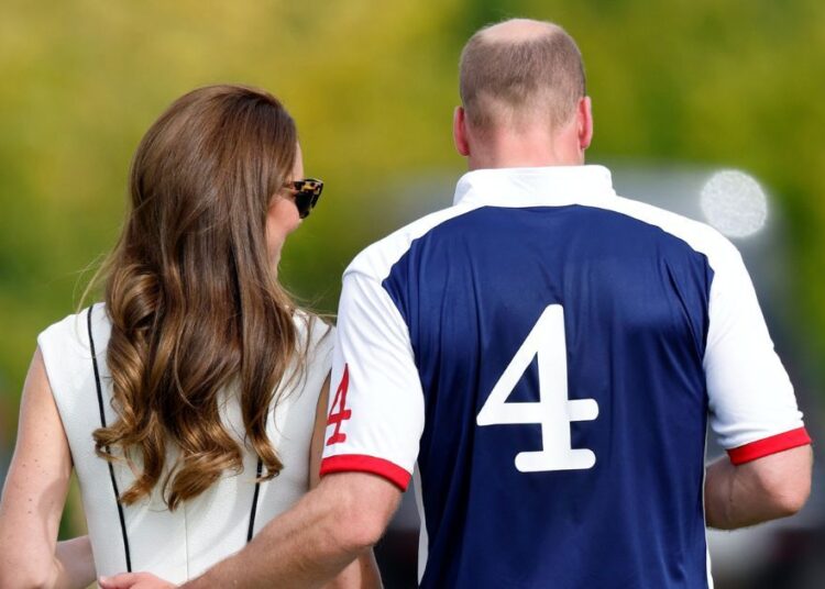O post do príncipe William e a princesa Kate sinaliza uma grande mudança em sua abordagem de mídia social