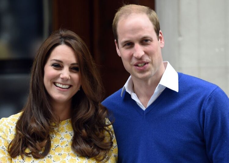 O principal erro do assessor da Royal Horas depois que a princesa Charlotte nasceu | Real | Notícias