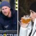 O príncipe Harry e Meghan Markle desfrutam de canecas enquanto Duke faz uma piada hilária no palco | Real | Notícias