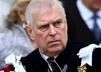 O príncipe William e Charles III executam a vingança final: banido para sempre