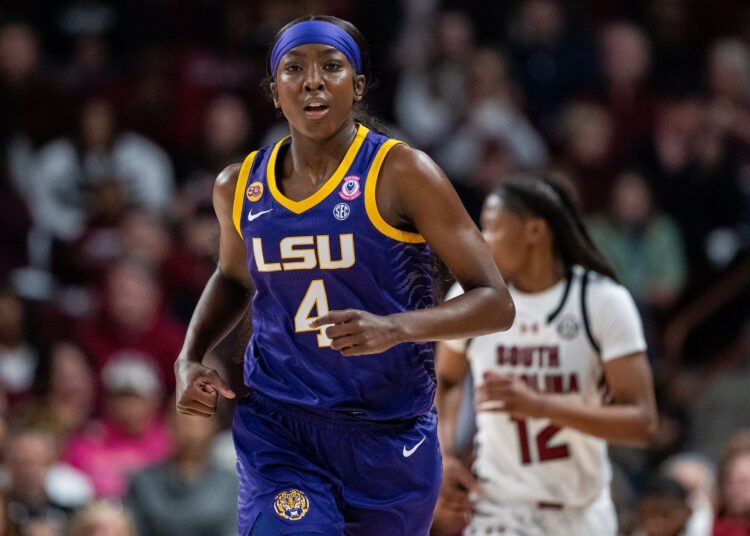 O rapper de estrela da LSU Flau'jae Johnson cai reação de 5 palavras, enquanto Ole Miss HC mostra o amor à sua última música no dia dos namorados